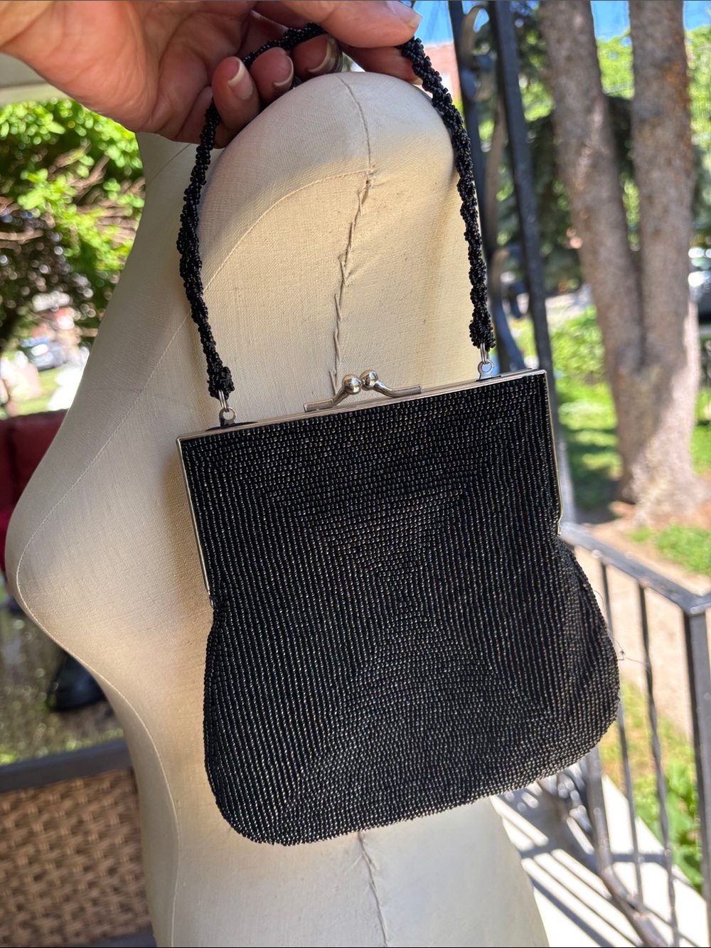 🆕 Express Black Beaded Kiss-Lock  Purse with Silver Frame
